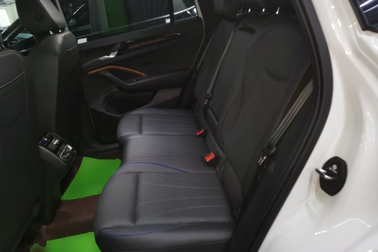 Used Volkswagen Tiguan L 2024 PRO 330TSI Two-Wheel Drive R-Line Smart Edition