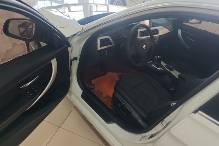 Used BMW 3 Series 2015 320Li Fashion Model
