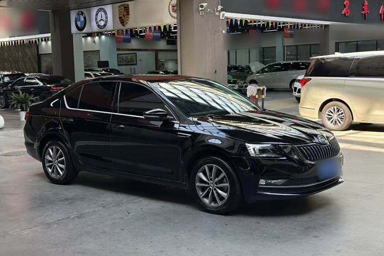 Used Skoda Octavia 2019 TSI230 DSG Smart & Comfort Edition China VI Standard
