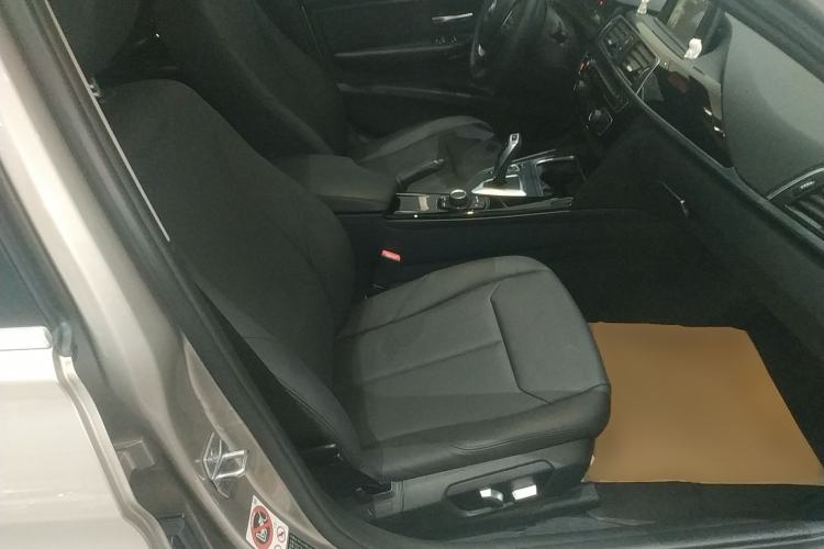 Used BMW 3 Series 2017 320Li Fashion Model
