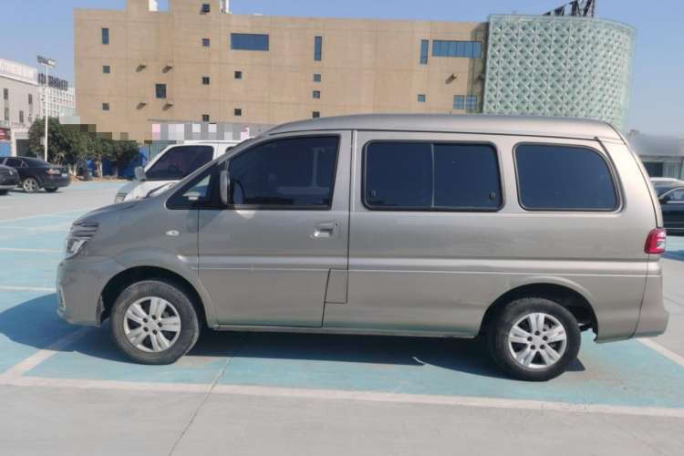 Used FORTHING Lingzhi 2022 M5 1.6L Practical Model 5 Seats
