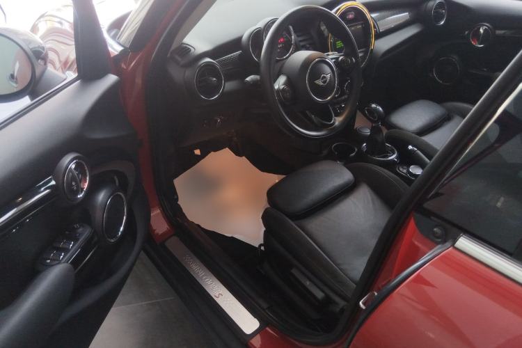 Used  MINI 2015 2.0T COOPER S Five-Door Edition
