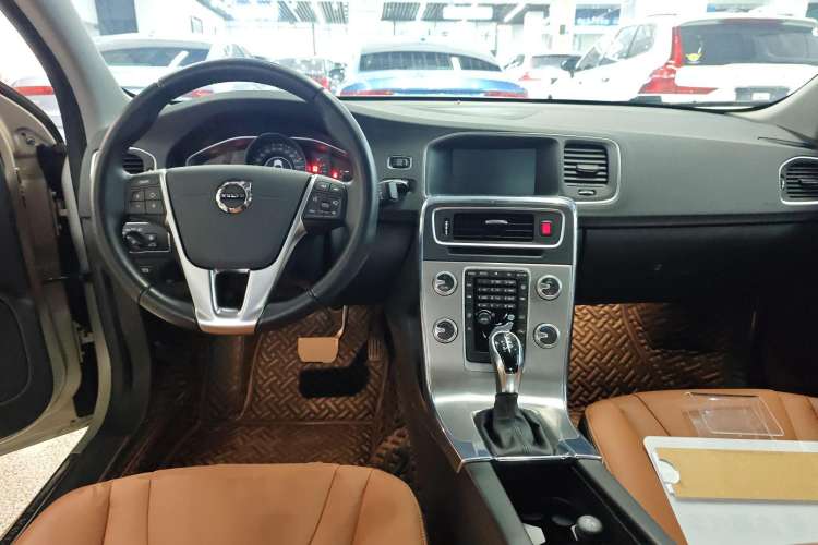 Used Volvo S60 2019 S60L Facelift T5 Intelligent Advanced Edition