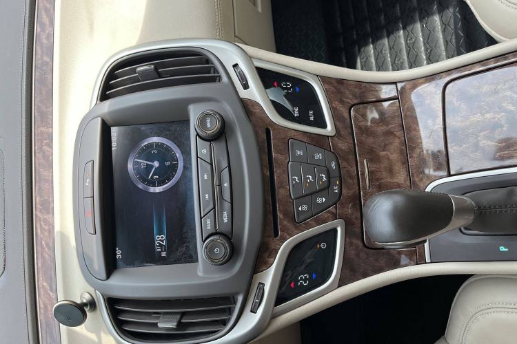 Used Buick LaCrosse 2013 2.4L SIDI Leading Comfort Version
