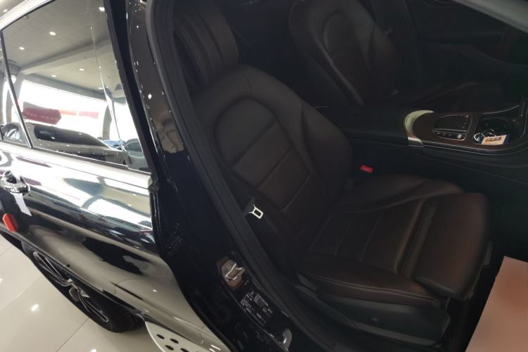 Used Mercedes-Benz GLC 2020 Facelift GLC 300 L 4MATIC Dynamic Edition
