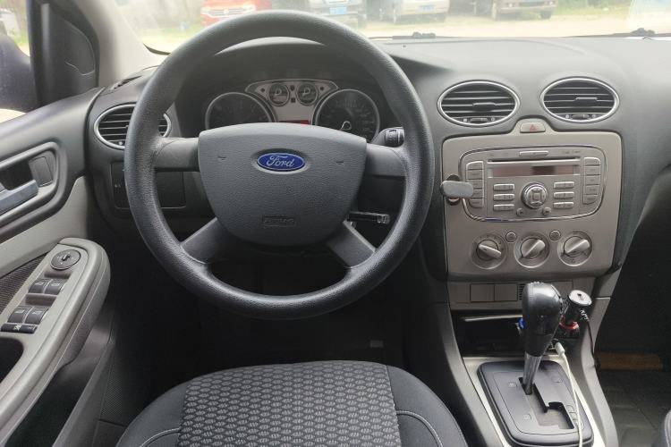 Used Ford Focus 2013 Hatchback Classic 1.8L Automatic Base Model