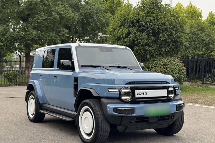 Used  V23 2025 401 Two-Wheel Drive Intelligent Driving Version
