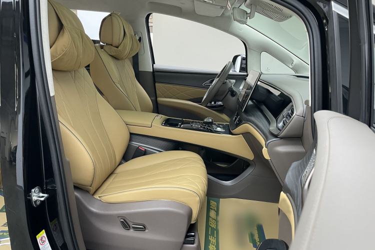 Used Denza D9 2022 DM-i 970 Four-Wheel Drive Flagship Model