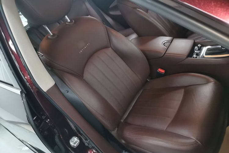 Used Infiniti QX50 2013 2.5L Two-Wheel-Drive Elegant Edition
