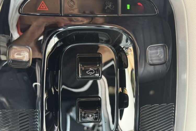 Used Chery Tiggo 9 2023 Restyled 2.0T Automatic Two-Wheel Drive Luxury Edition 5 Seats
