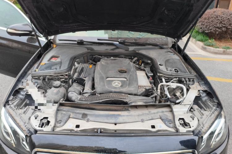 Used Mercedes-Benz E-Class 2019 E 300 L Sporty and Stylish Model
