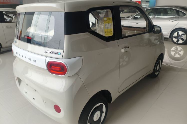 Used Wuling Hongguang MINIEV 2024 3rd Generation 215km Youth Edition
