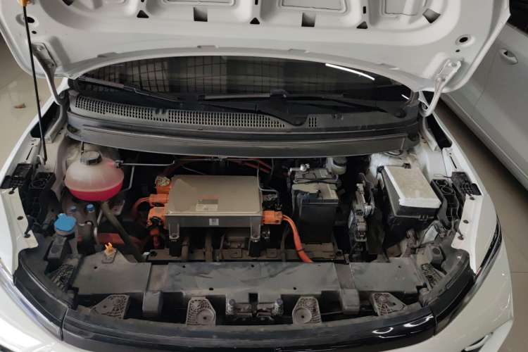 Used Geometry E Firefly 2024 301km Flowing Light