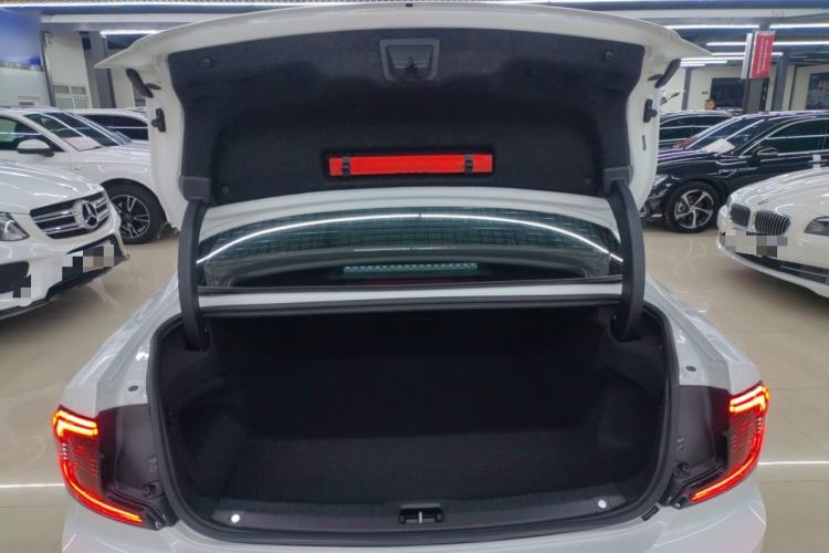 Used Volvo S90 2021 B5 Zhiyuan Luxury Edition
