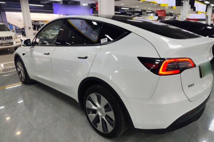 Used Tesla Model Y 2021 Long-Range All-Wheel-Drive Version