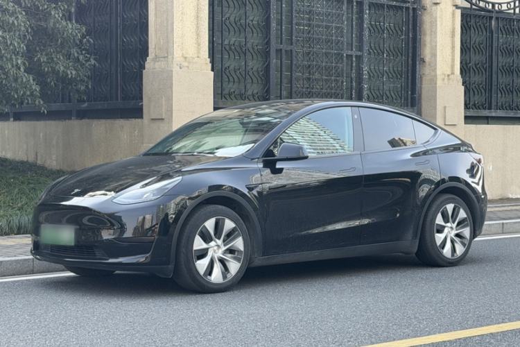 Used Tesla Model Y 2022 Rear-Wheel-Drive Version