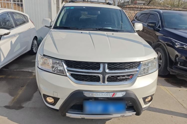 Used Dodge Journey 2013 2.4L Two-Wheel Drive Luxury Version
