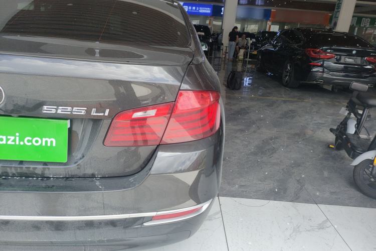 Used BMW 5 Series 2014 525Li Luxury Design Package