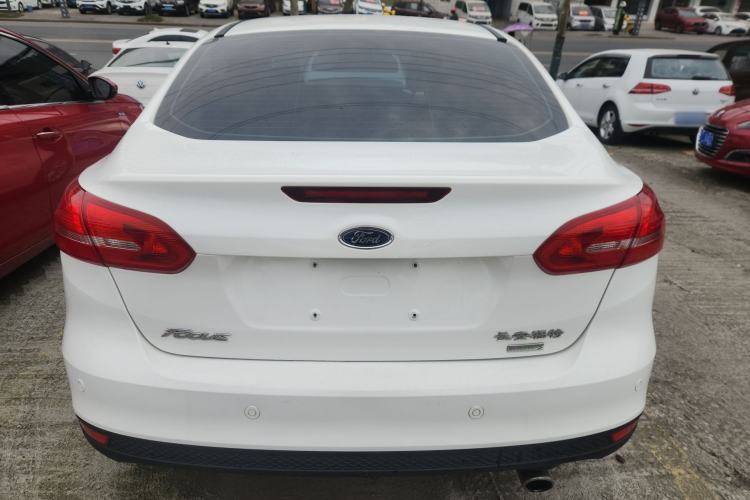 Used Ford Focus 2015 Sedan EcoBoost 180 Automatic Elite Model
