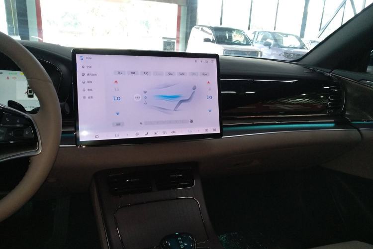 Used BYD Han 2025 EV with 701 km of Laser Radar-Enabled Intelligent Driving
