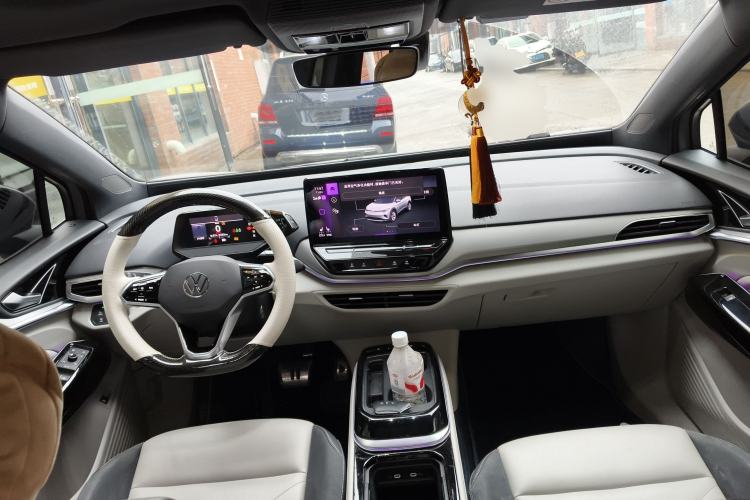 Used Volkswagen ID.4 CROZZ 2021 Long-Range PRO Two-Wheel Drive Version
