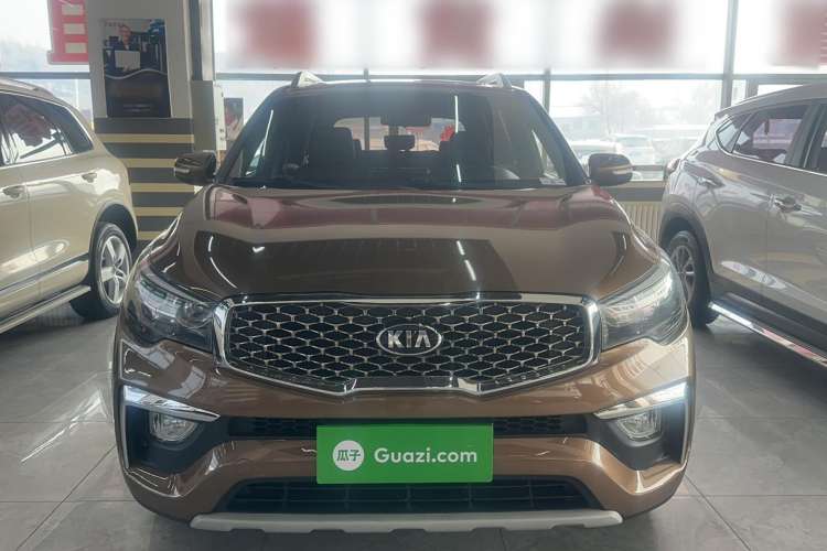 Used Kia KX7 2017 2.0T Automatic Two-Wheel Drive GL 7-Seater
