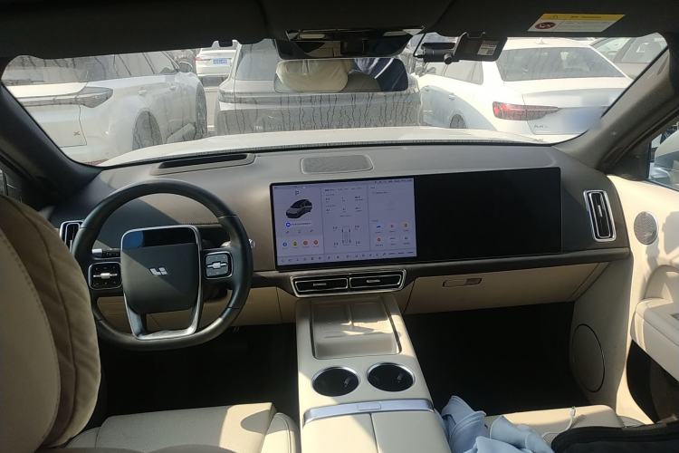 Used Li Auto L9 2024 Ultra Model
