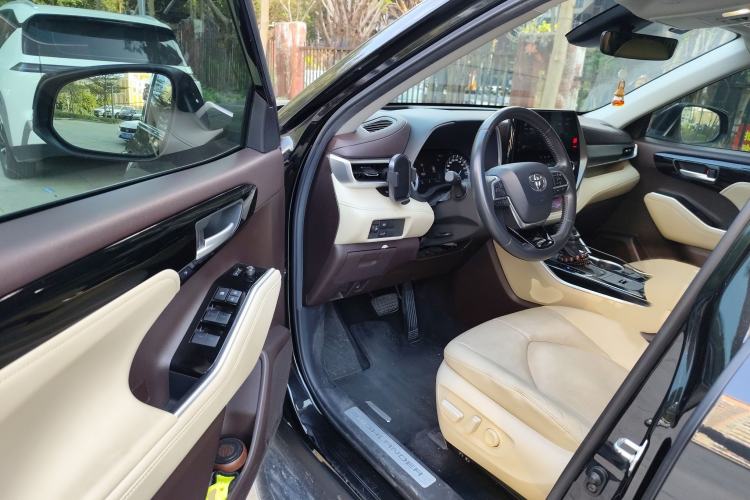 Used Toyota Highlander 2022 Dual-Engine 2.5L Four-Wheel Drive Prestige Version 7 Seats