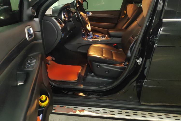 Used  Grand Cherokee (Import) 2020 3.0L Professional Navigation Edition