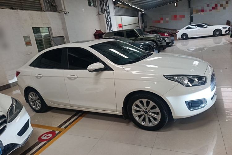 Used Ford Escort 2015 1.5L Automatic Fashion Model
