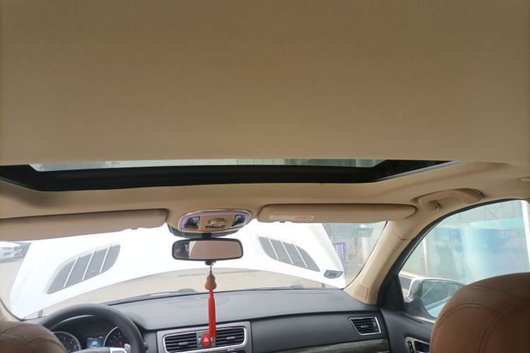 Used Haval H8 2015 2.0T Two-Wheel-Drive Standard Version
