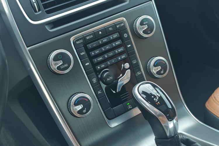 Used Volvo S60 2015 S60L T5 Intelligent Drive Edition
