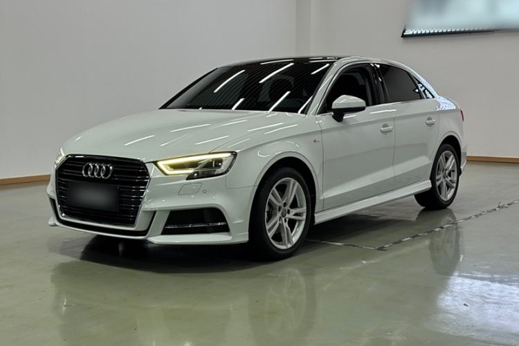 Used Audi A3 2019 Limousine 35 TFSI Fashion Edition China V standard
