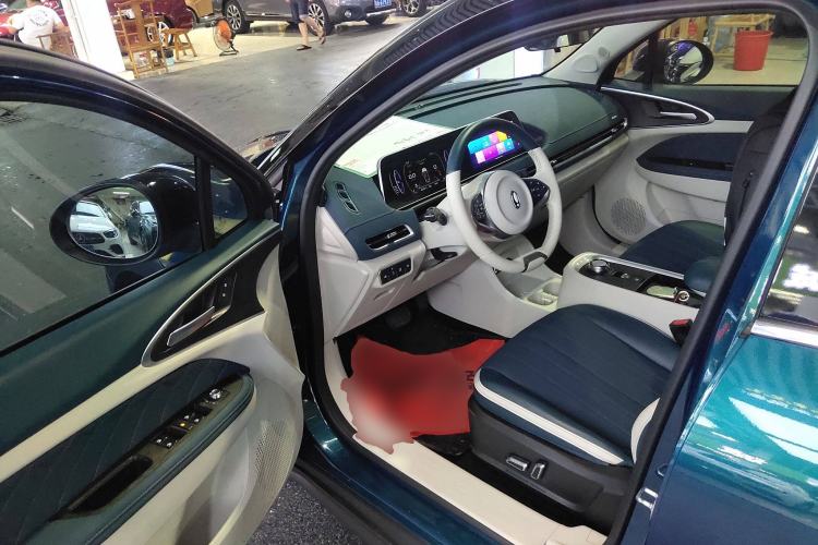 Used ORA Good Cat 2022 400km Standard Range Luxury Version Lithium Iron Phosphate
