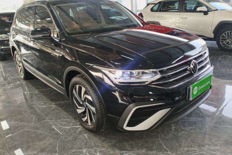 Used Volkswagen Tiguan L 2022 330TSI Automatic Two-Wheel Drive Smart Edition
