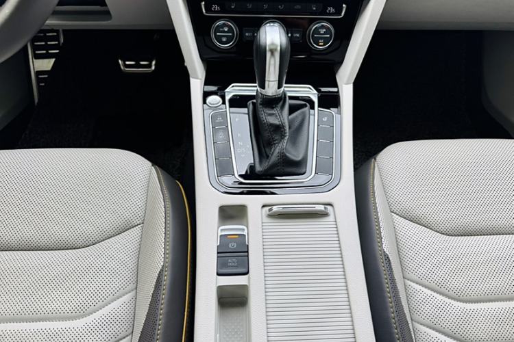 Used Volkswagen FAW-Volkswagen CC 2019 380TSI Yeyan Edition China V Standard
