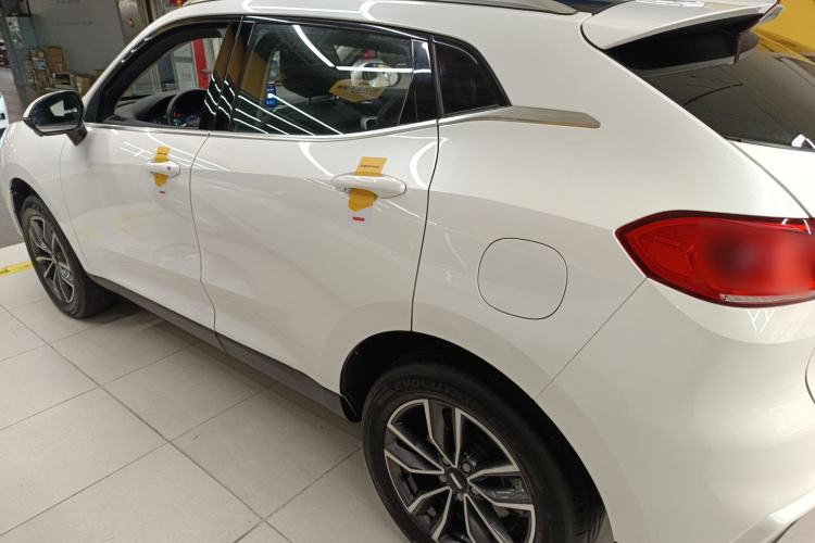 Used Wey VV5 2021 1.5T Two-Wheel Drive Color Pioneer
