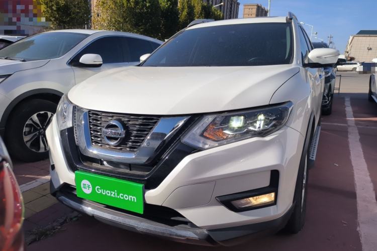 Used Nissan X-Trail 2023 Classic 2.0L Two-Wheel Drive Smart Connect Premium Edition
