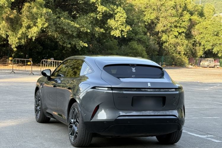 Used  11 2022 Long-Range Dual-Motor Luxury Edition 4 Seats
