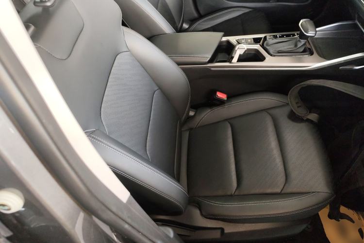 Used Geely Auto Emgrand 2022 4th Generation 1.5L CVT Luxury Model