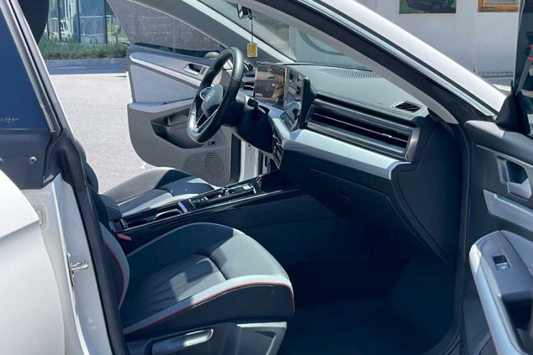 Used Volkswagen Lamando 2022 Lavida L 280TSI DSG Cool & Spicy Edition
