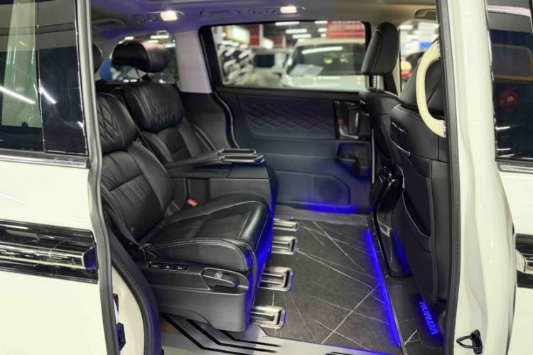 Used Honda Elysion 2019 2.0L Hybrid Luxury Edition