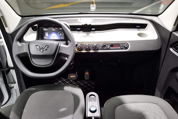 Used Wuling Hongguang MINIEV 2020 Freedom Version Lithium Iron Phosphate
