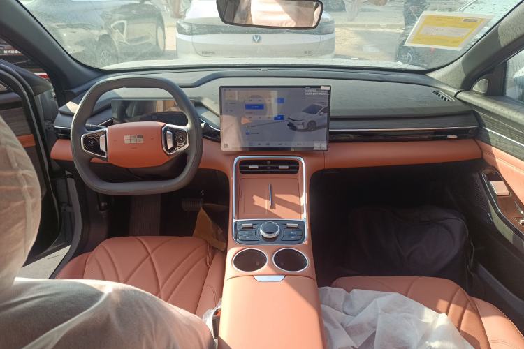 Used  L6 2025 EM-i 140km Long-Range Version
