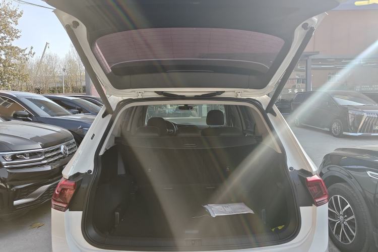 Used Volkswagen Tiguan L 2019 Restyled 330TSI Automatic Two-Wheel Drive R-Line Flagship Version China VI Standard
