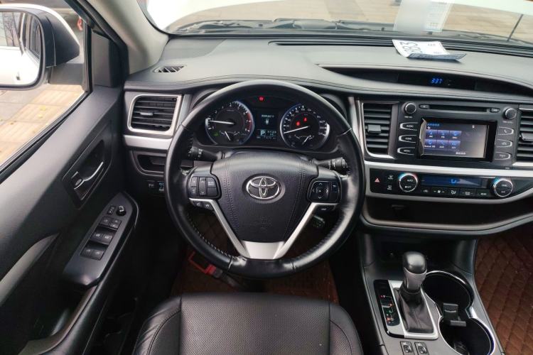 Used Toyota Highlander 2015 2.0T Four-Wheel Drive Luxury Edition 7-Seater