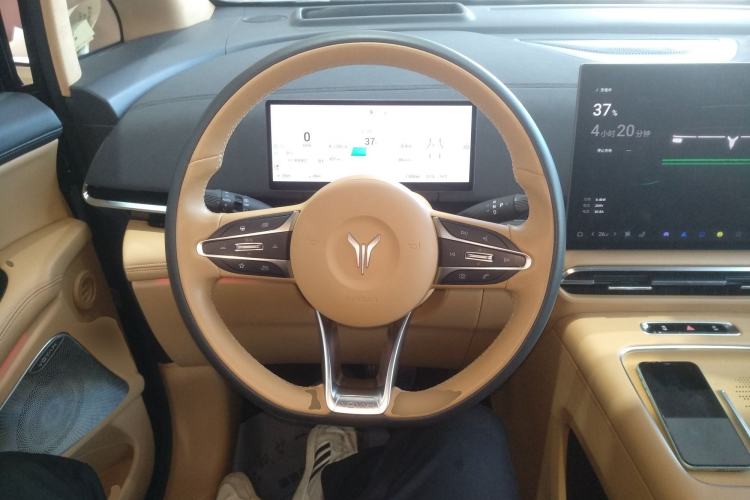 Used VOYAH Dream 2025 PHEV Four-Wheel-Drive Flagship Kunpeng Edition
