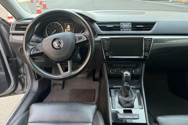 Used Skoda Superb 2016 TSI330 DSG Smart Drive Edition