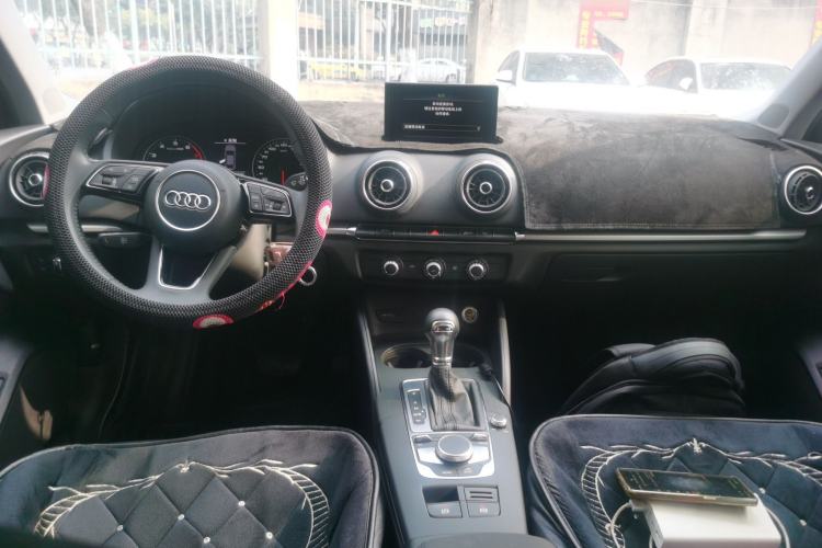 Used Audi A3 2020 Restyled Limousine 35 TFSI Ambition Version China VI
