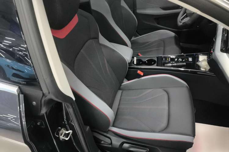 Used Volkswagen Lamando 2024 Lavida L 280TSI DSG Cool & Spicy Edition
